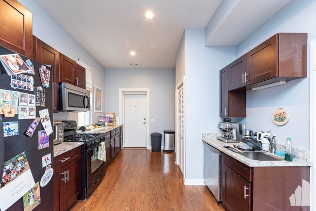 Foto del edificio - 2335 W Moffat St
