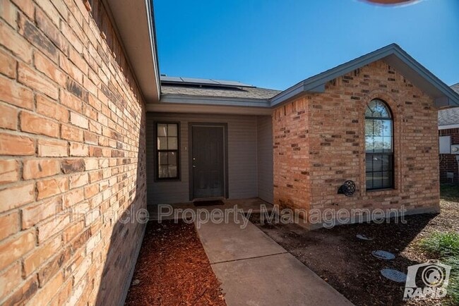 Building Photo - 1204 June