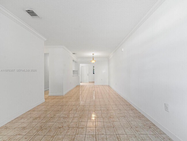 Foto del edificio - 7121 SW 102nd Ct