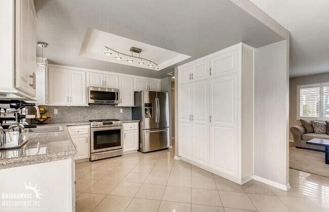 Foto del edificio - Beautiful 3Bdm 2Ba Unfurnished Home with Lush Backyard in Vista!