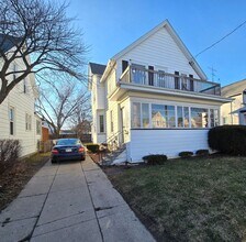 Building Photo - 4028 14th Ave