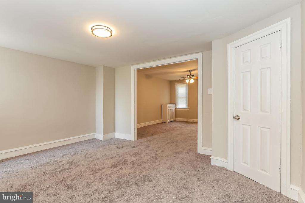 Foto principal - 5453 Trinity St