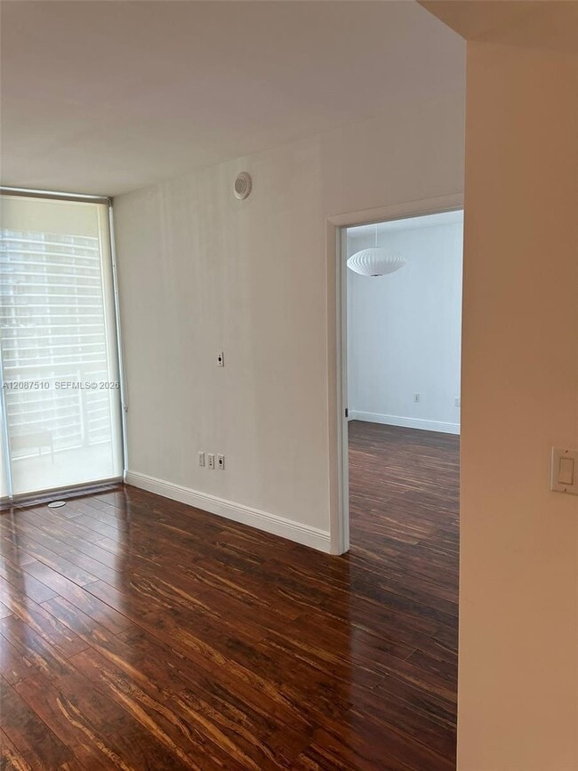 Building Photo - 465 Brickell Ave