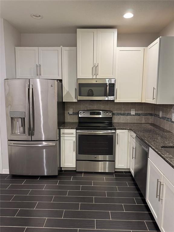 Building Photo - 5146 Bay Isle Cir