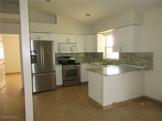 Foto del edificio - 2233 NE 5th St