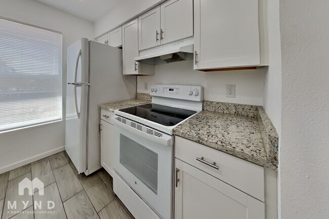 Foto del edificio - 6657 W Ocotillo Rd