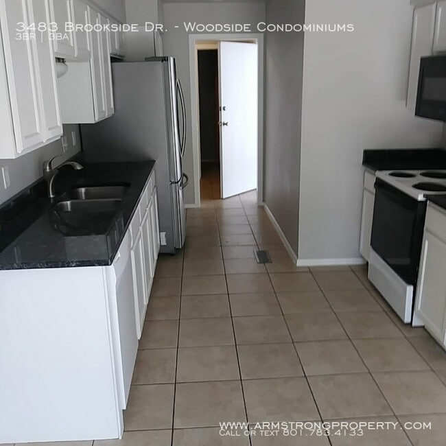 Foto del edificio - Beautiful 3 bedroom 2.5 bath tonwhome!