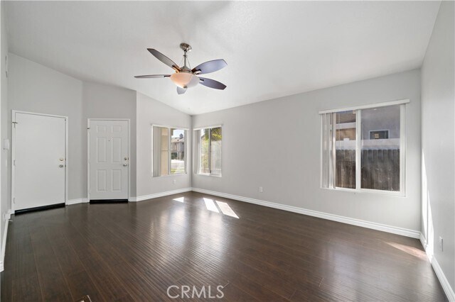 Foto del edificio - 26678 Silver Oaks Dr