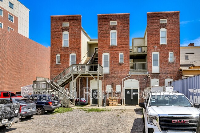 Building Photo - 1246 Broad St