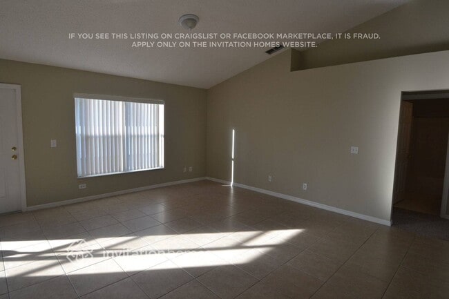 Building Photo - 364 Marquee Dr