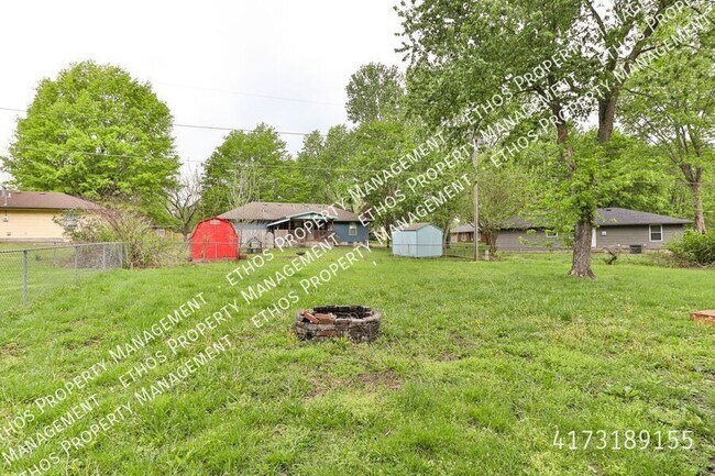 Foto del edificio - 109 N Allen Ave