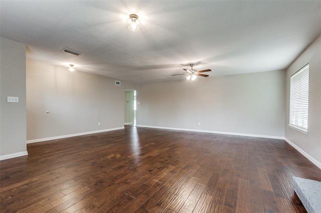 Building Photo - 2610 Holy Cross Ln