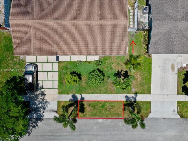 Building Photo - 4241 NW 9th Ct