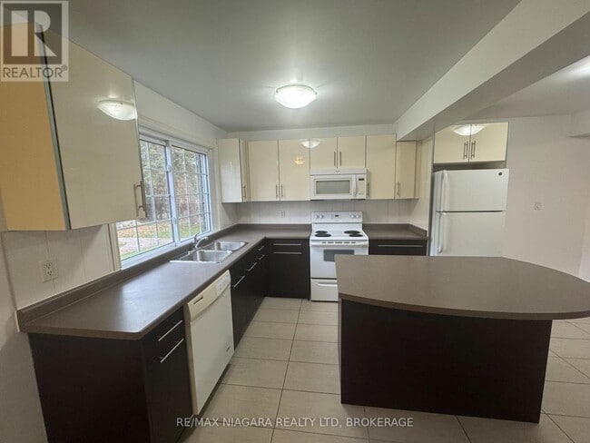 Photo du bâtiment - 5852 Frontenac St