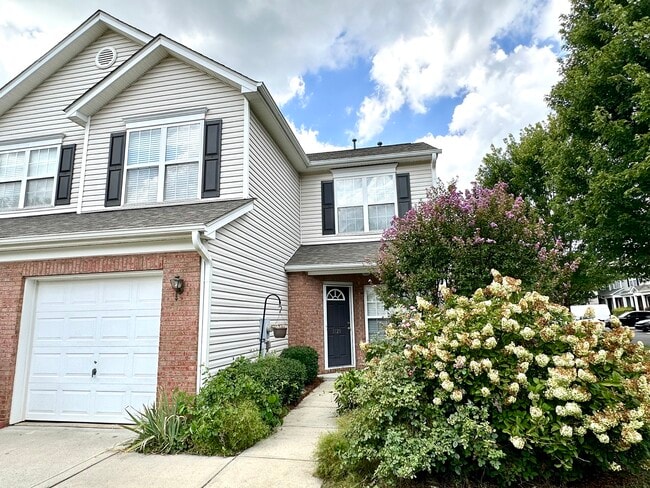 Building Photo - 3129 Summerfield Ridge Ln