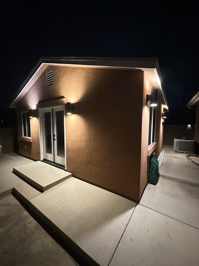 Foto del edificio - 4068 Armstrong St