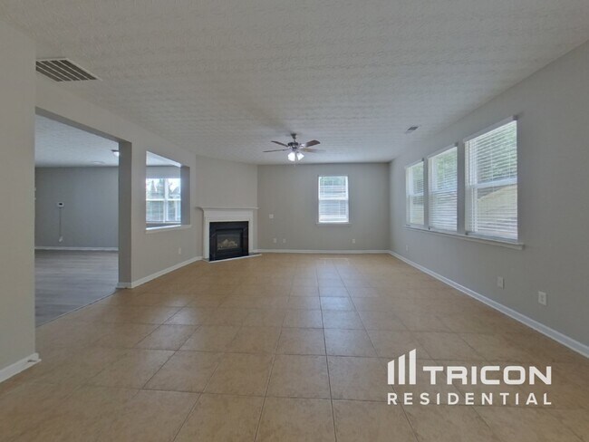 Foto del edificio - 6625 Waterton Ave SW