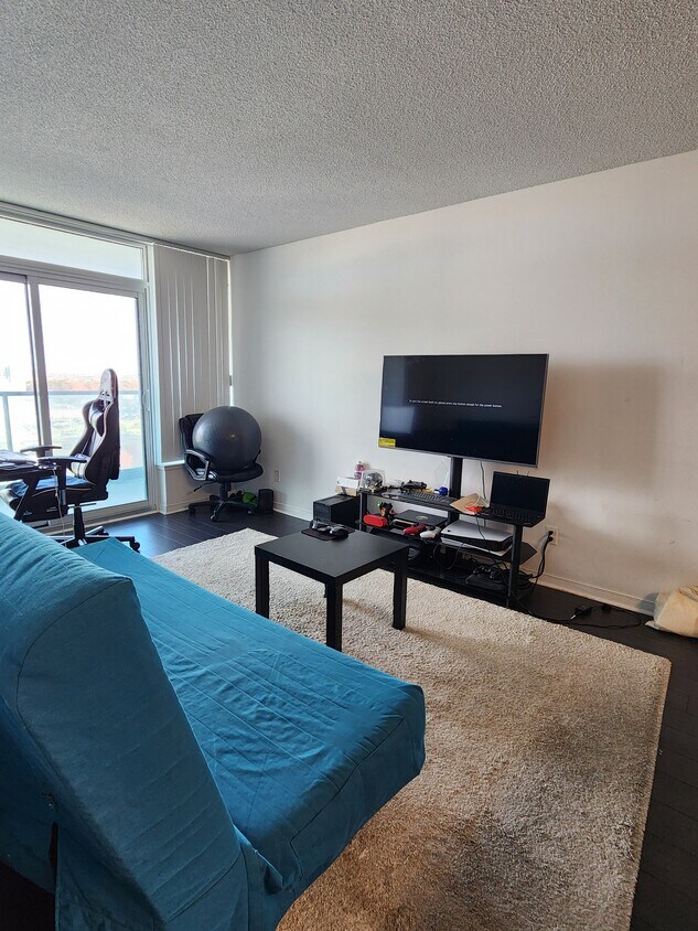 Photo principale - 4900 Glen Erin Dr