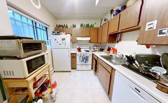 Foto del edificio - 24 Highland Ave