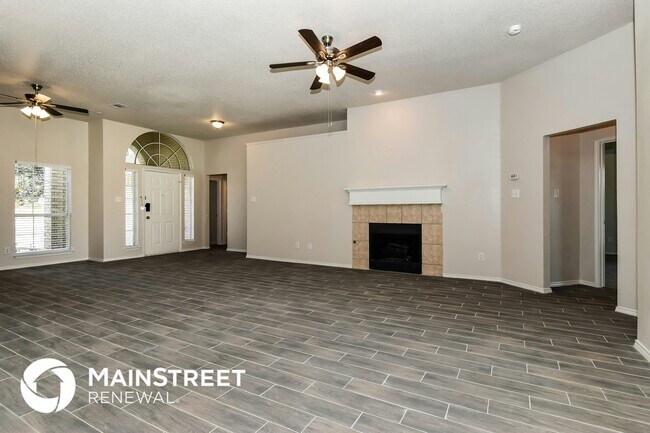 Building Photo - 221 Dartmouth Dr