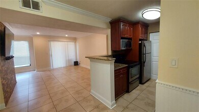 Building Photo - 455 Alt 19