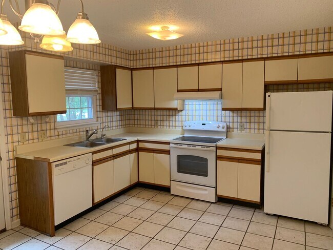 Photo - 1761 Wire Road, 04-12 Apartment