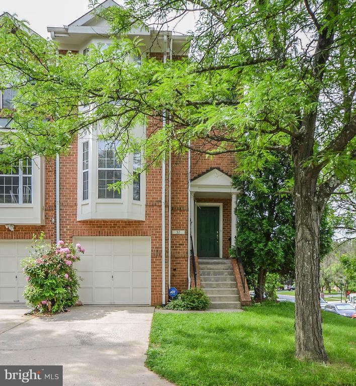 Photo - 32 Suncroft Ct (Silver Spring, MD)