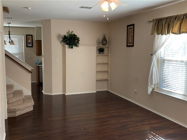 Building Photo - 8521 Columbia Falls Dr
