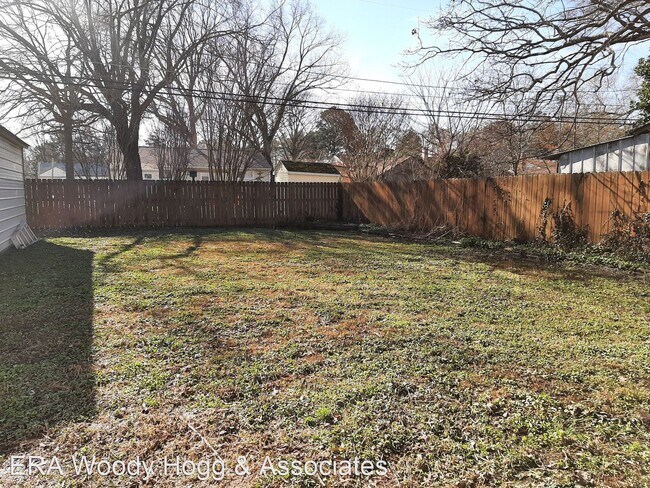 Building Photo - 3 br, 1.5 bath House - 13 Huntsman RD