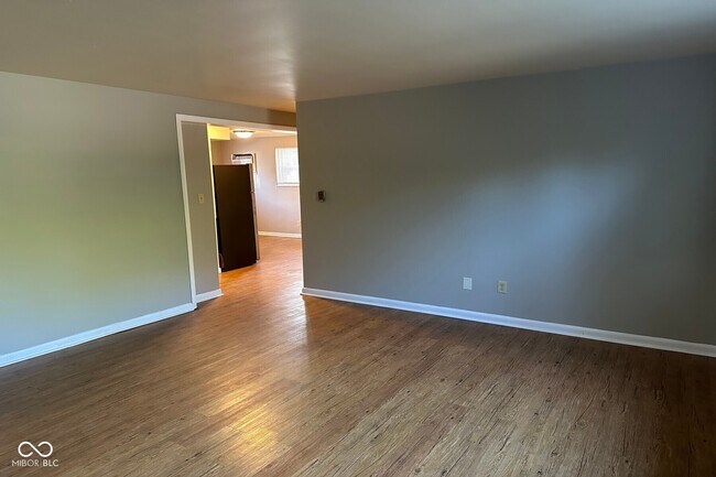 Foto del edificio - 4835 N Bolton Ave