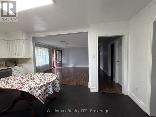 Building Photo - 25 Ted St