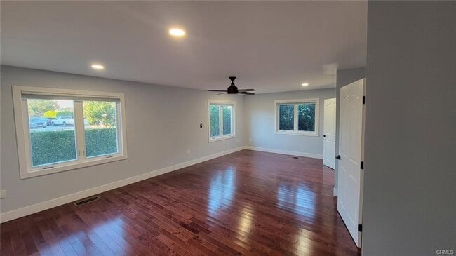 Building Photo - 12812 Short Ave