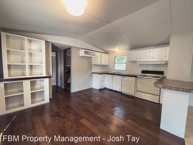 Building Photo - 3 br, 2 bath House - 332 Stacks Rd