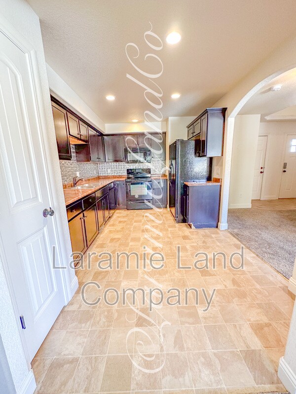 Foto del edificio - 4133 Moraine St