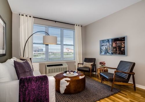 Foto del edificio - 1 Meadowlands Plaza