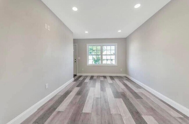Foto del edificio - 528 Hampden St