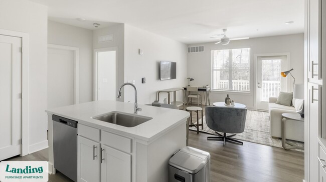 Building Photo - 556 Martin Rd SW