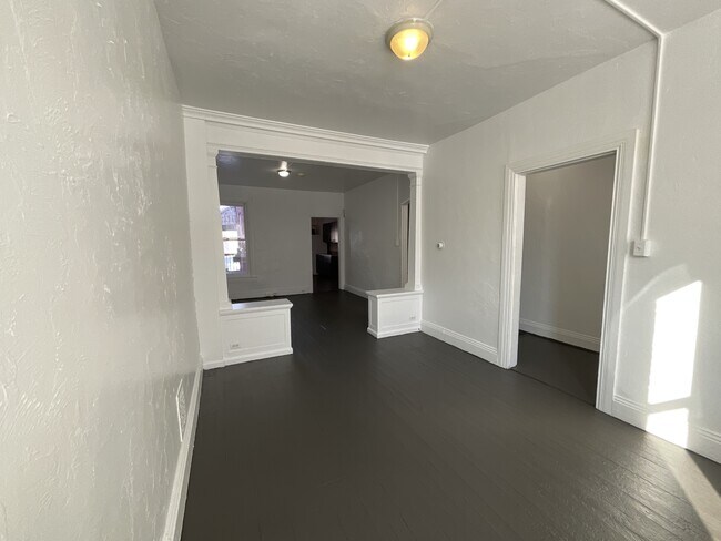 Foto del edificio - 277 W Jackson St