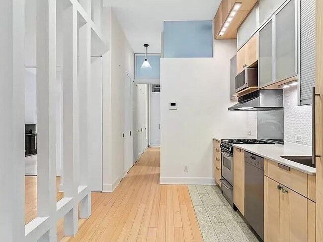 Foto del edificio - 71 Orange St