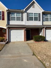 Building Photo - 716 Georgetown Ln
