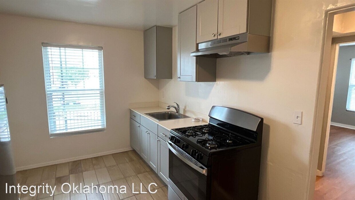 Building Photo - 1 br, 1 bath House - 2034 NW 25th 7E