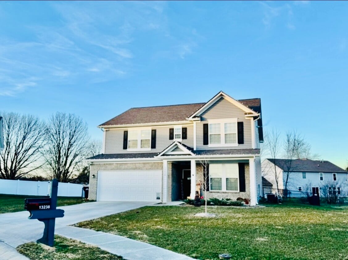 Foto principal - 13238 N Lndg Cir W