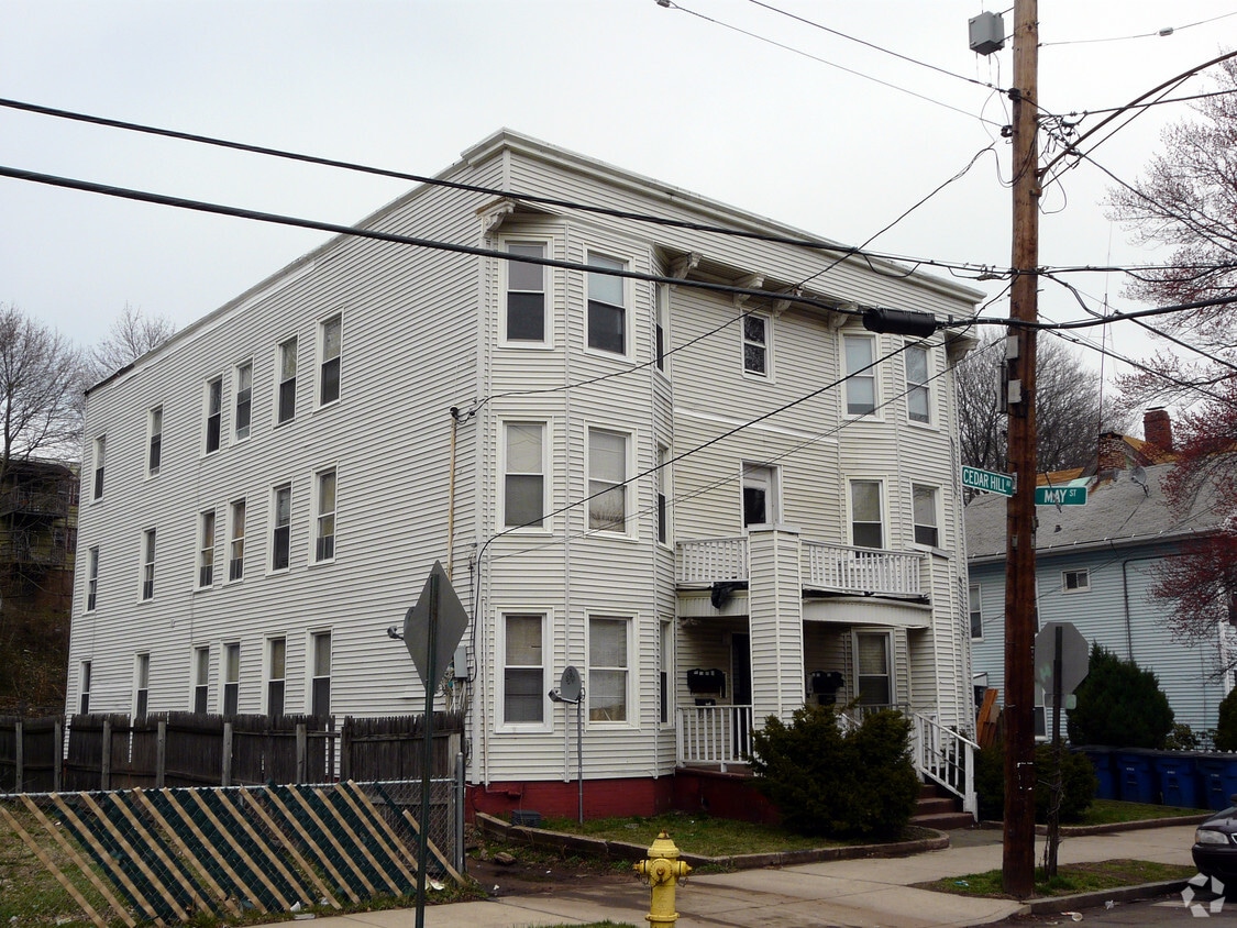 Primary Photo - 142 Cedar Hill Ave