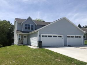 Primary Photo - 2105 Daisy Dr