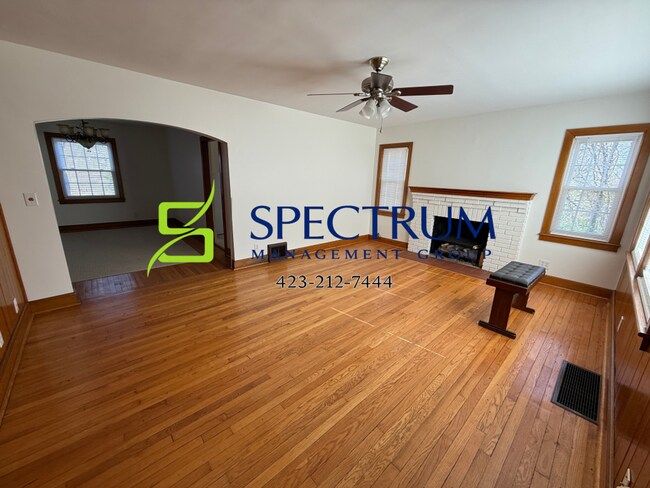 Foto del edificio - 1148 Lake Dr