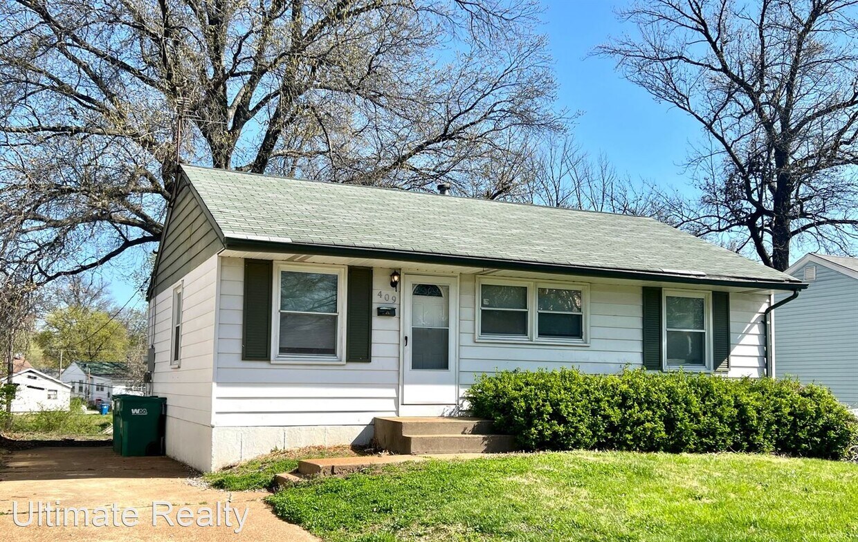 Foto principal - 3 br, 1 bath House - 409 Lancashire Rd.