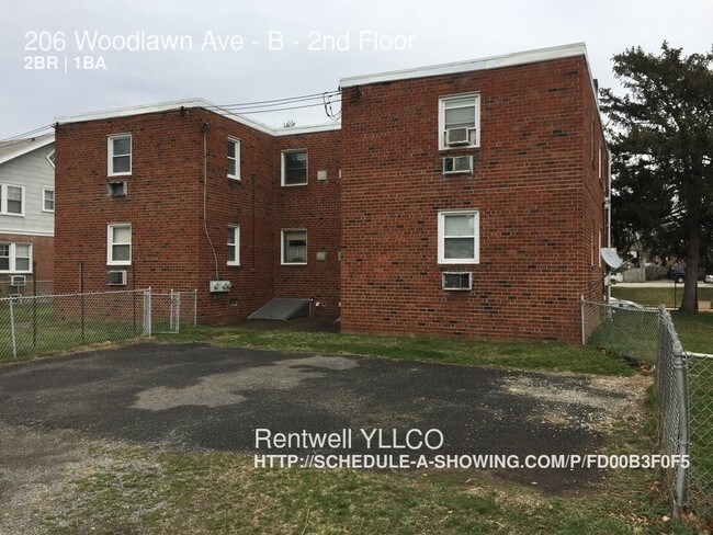 Building Photo - 206 Woodlawn Ave