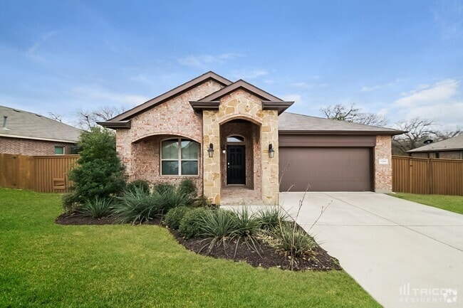 Building Photo - 1204 Glenwood Dr
