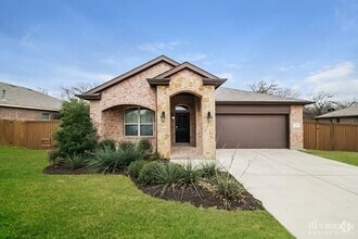 Building Photo - 1204 Glenwood Dr