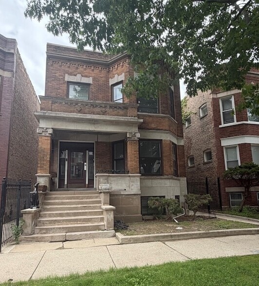 Building Photo - 6125 S Champlain Ave